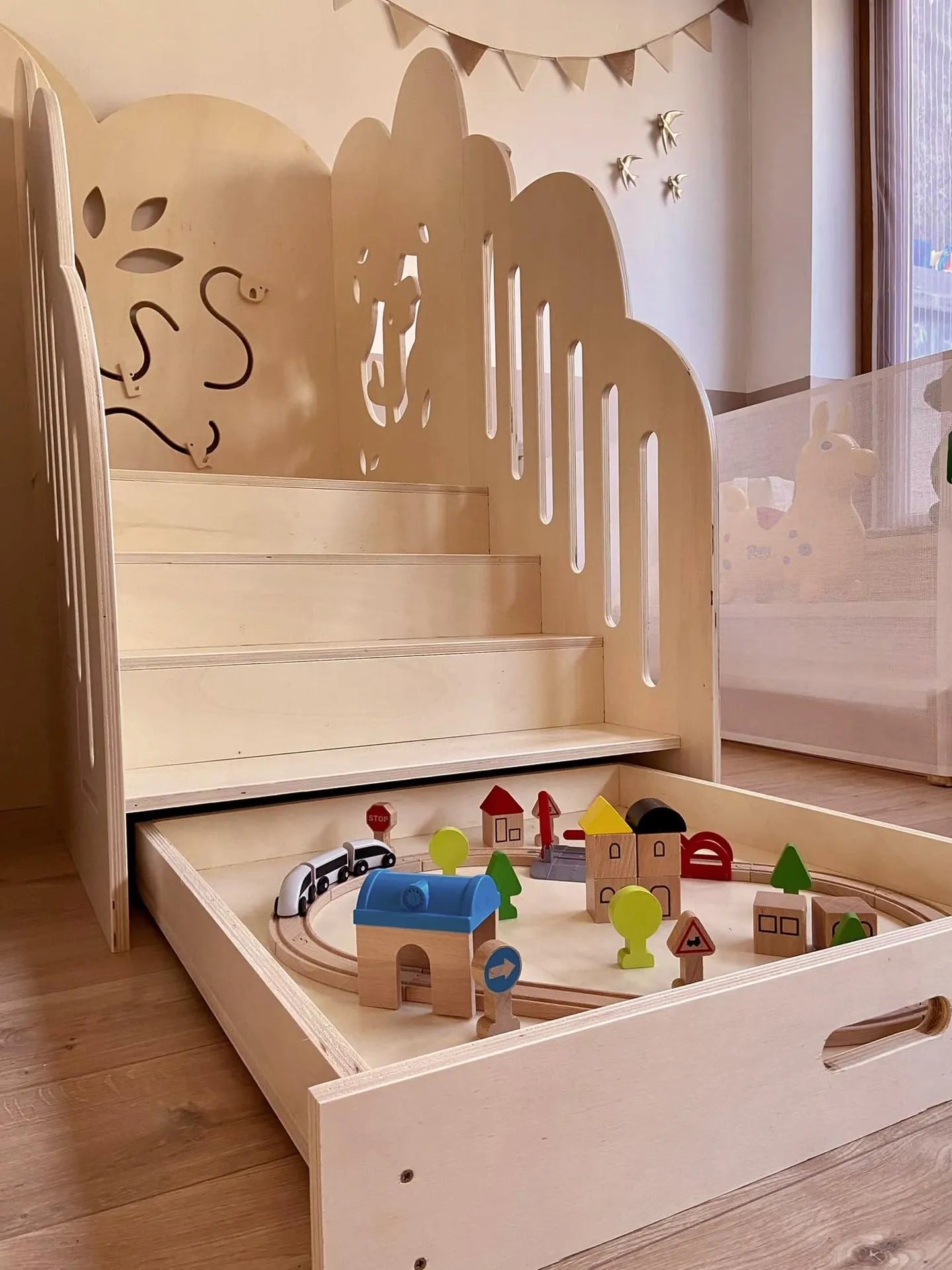 Mobilier bois pour crèches et écoles maternelles